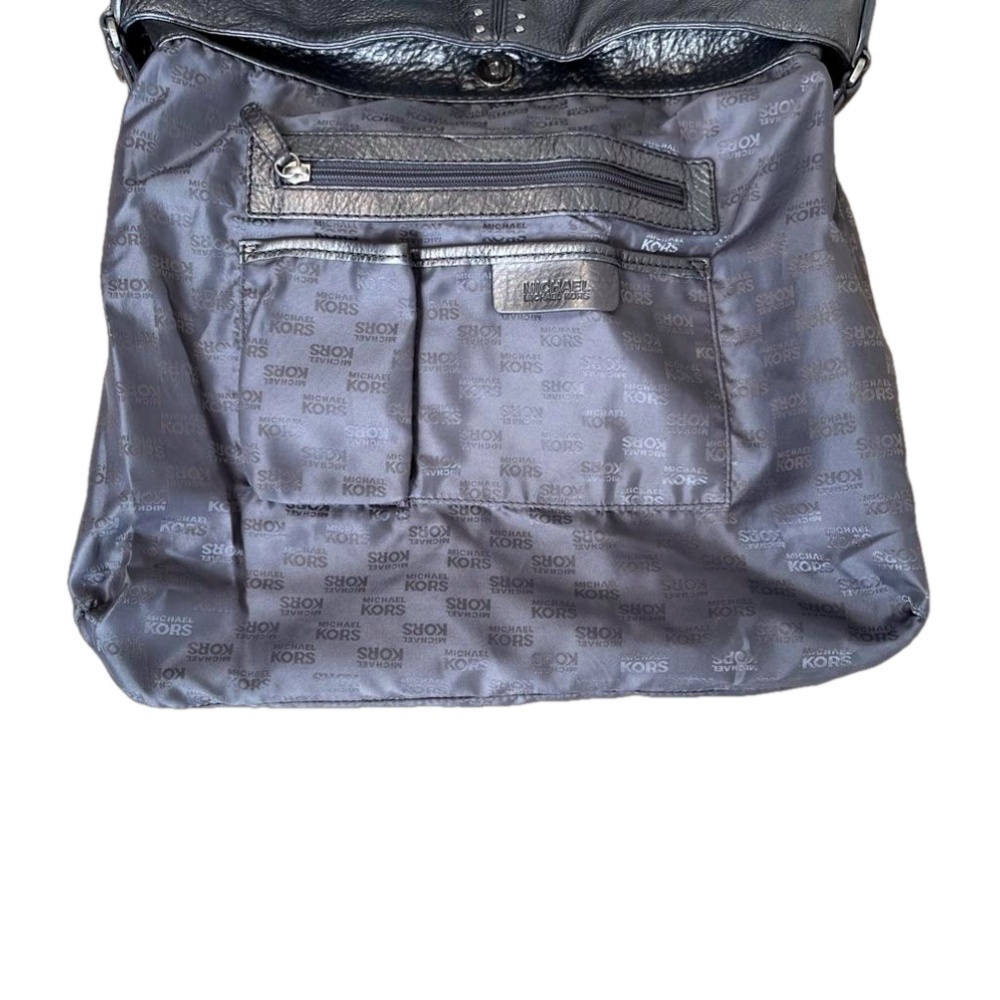 MICHAEL KORS METALLIC LEATHER  STUDDED BAG - Picture 9 of 14